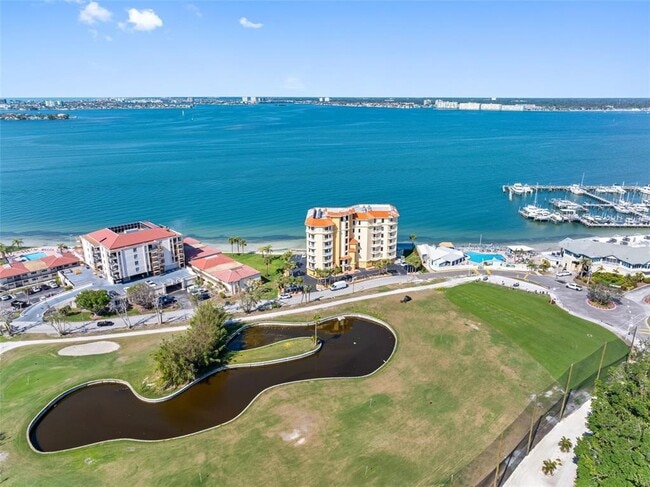 Building Photo - 6025 Sun Blvd