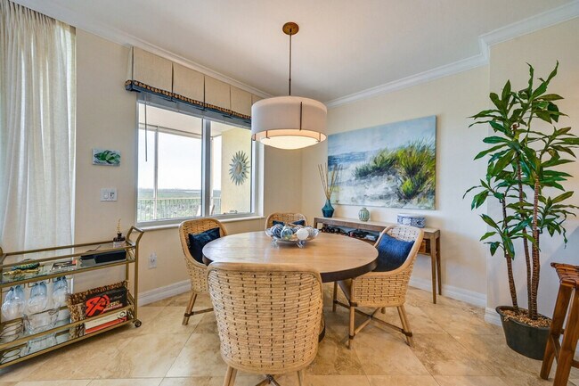 Building Photo - 4761 W Bay Blvd