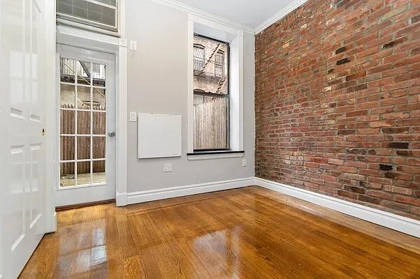 Building Photo - 134 Orchard St