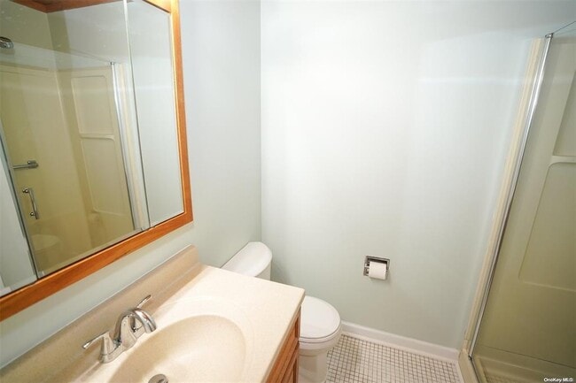 Building Photo - 906 Gotham Ct S