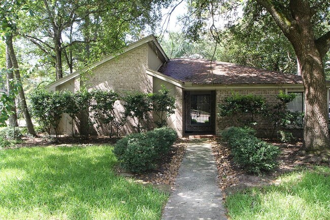 Building Photo - 12029 Acorn Oak St