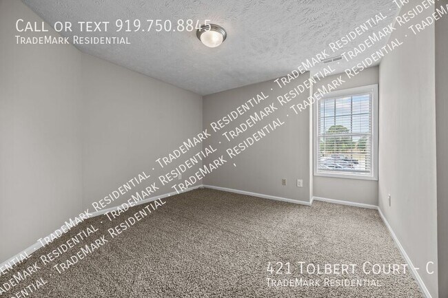 Building Photo - 421 Tolbert Ct