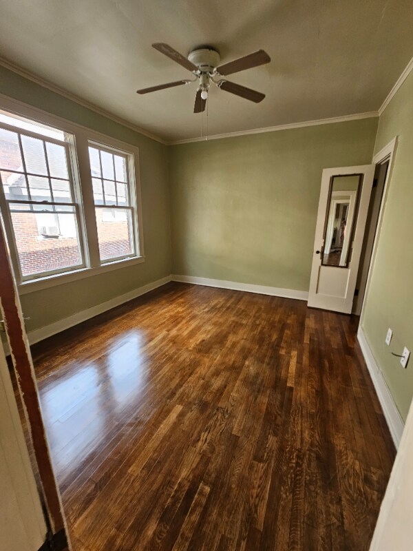 Building Photo - 1935 Lamar Ave