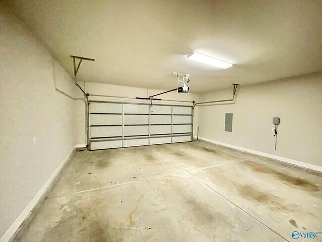 Building Photo - 12821 Hudbug Dr
