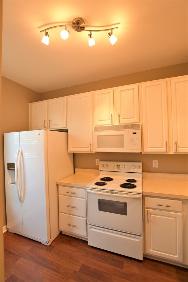 Building Photo - A Cozy 2bedroom Town home in Fort Mill