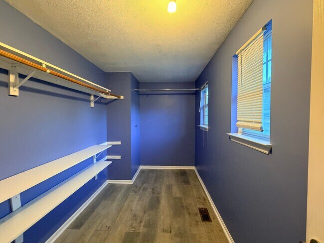 Building Photo - 7219 Mt Forest Terrace
