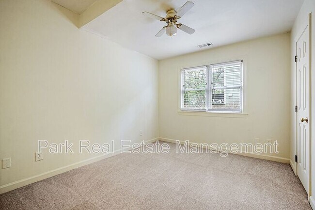 Building Photo - 505 N Greensboro St