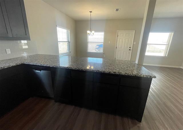 Building Photo - 8605 Ellis Dr