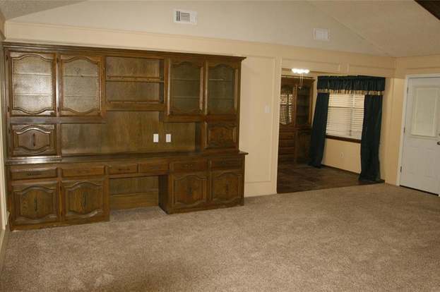 Building Photo - 1025 Cloverdale Ln