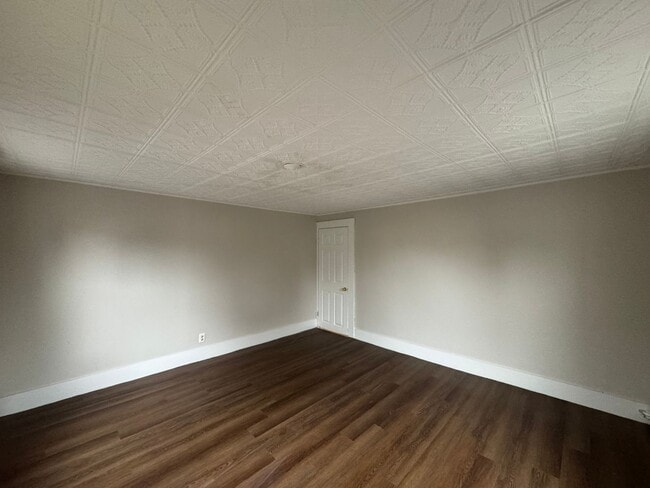 Building Photo - 43-49 Friend St