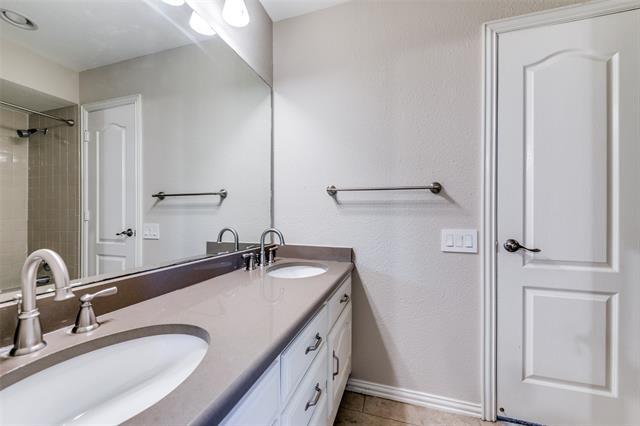 Building Photo - 6116 Southern Knoll Dr