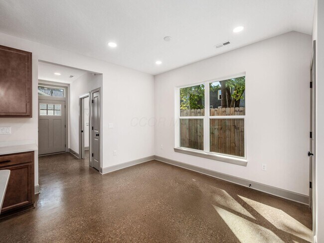 Building Photo - 130 N Guilford Ave