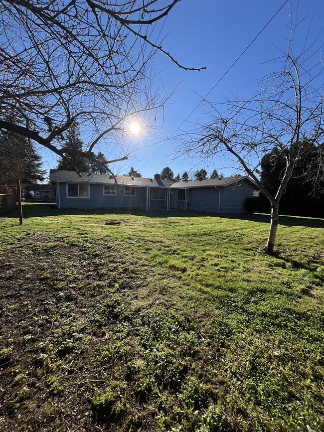 Building Photo - 7108 Tennessee Ln