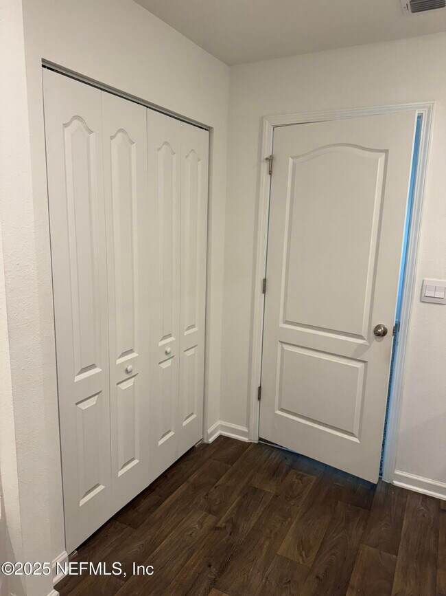 Building Photo - 5716 Bluetick Ct