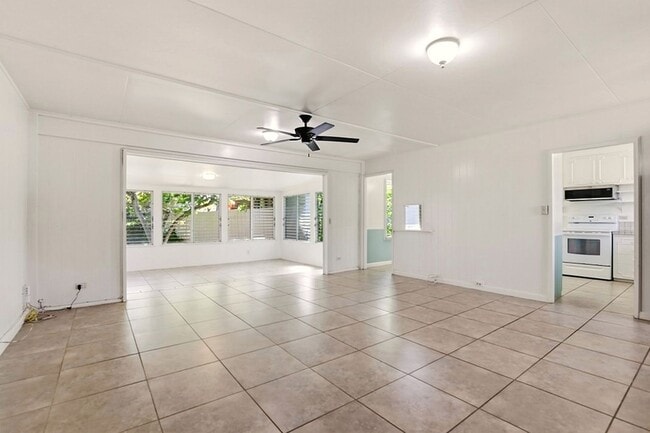Building Photo - Fantastic 3 Bedroom, 2 Bath in Kailua