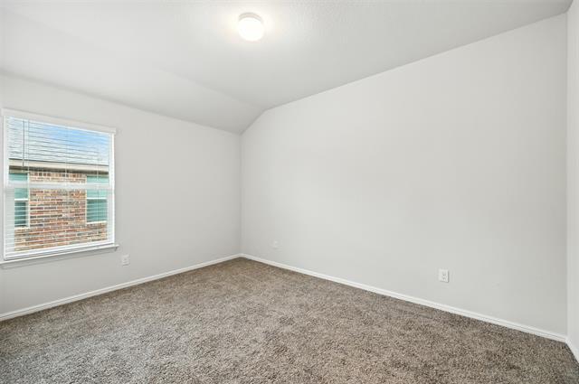 Building Photo - 516 Foxhunter St