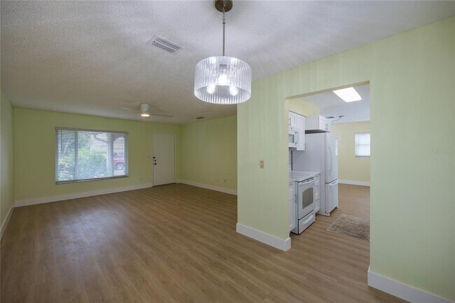 Building Photo - 119 Stafford Dr