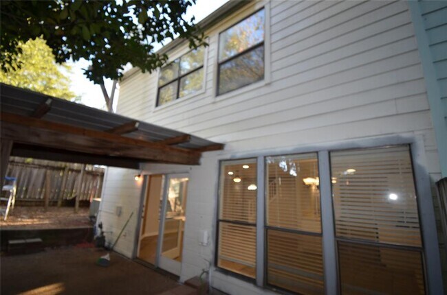 Building Photo - 7801 Parliament Pl