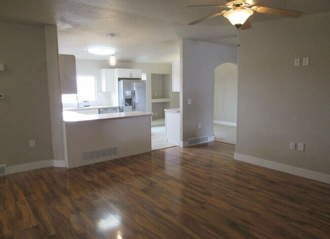 Building Photo - 3920 Robitaille Ct