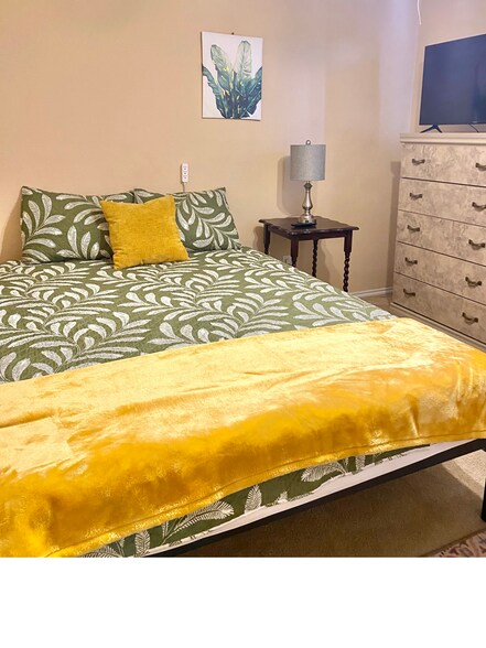 QUEEN PRIVATE BEDROOM - 7707 Copper Cave
