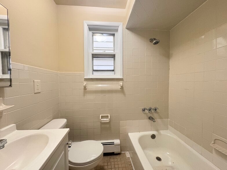 483 Ave A 5 - 485 Avenue A