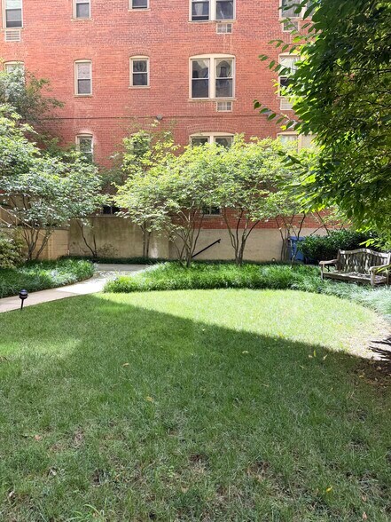 Building Photo - 2220 20th St NW