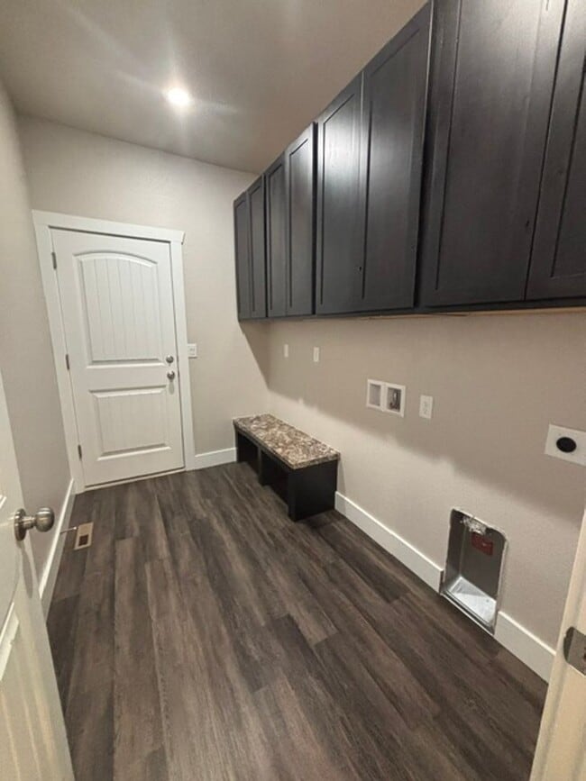 Building Photo - 1333 Alyssa Way