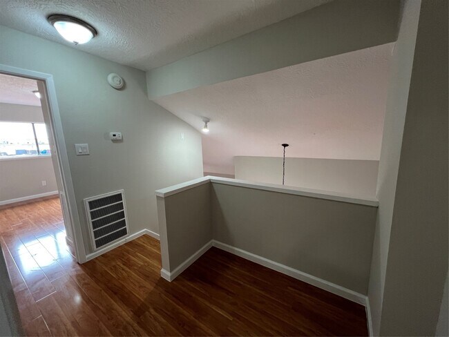 Building Photo - 10719 Bellfair Dr