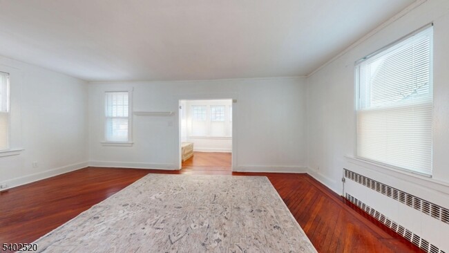 Building Photo - 225 Ward Pl