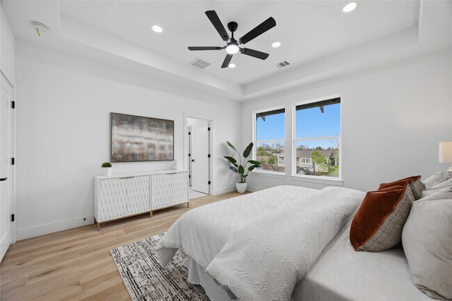 Building Photo - 2014 Yates St