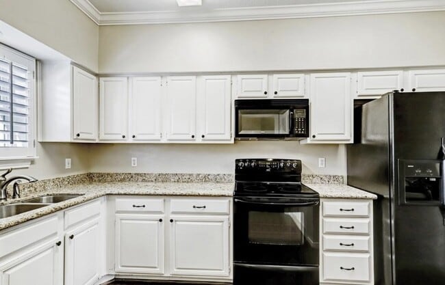 Building Photo - 5968 Woodway Place Ct