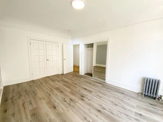 Building Photo - 525 Leavenworth St