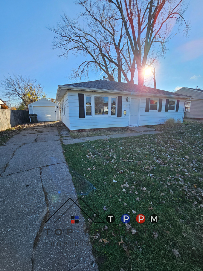 Primary Photo - COMPLETELY REMODELED 3 Bedroom | 1 Bathroo...