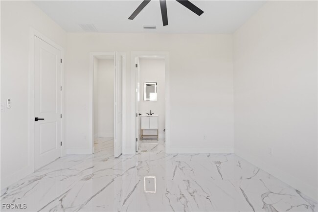 Building Photo - 428 Petite Ave