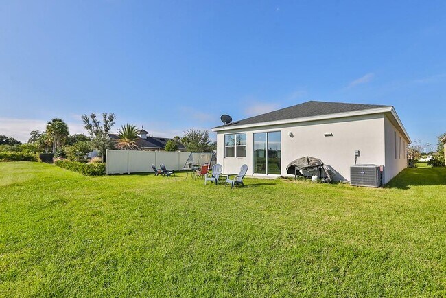 Building Photo - 10546 Medford Lakes Dr