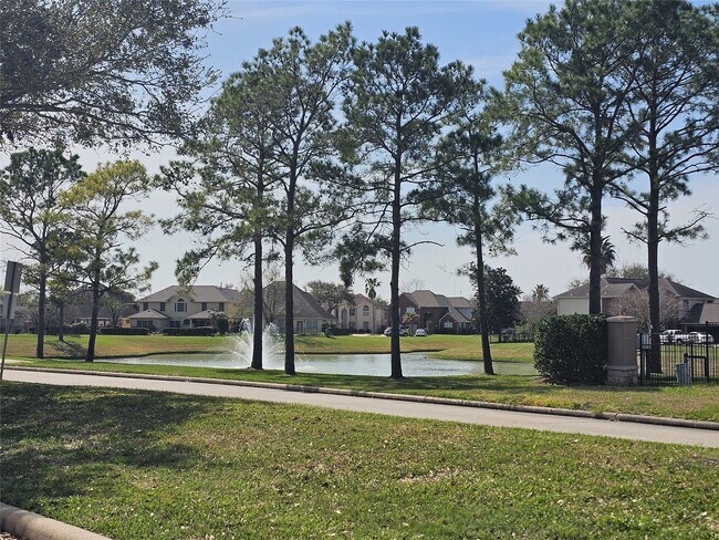 Building Photo - 3403 E Cedar Hollow Dr