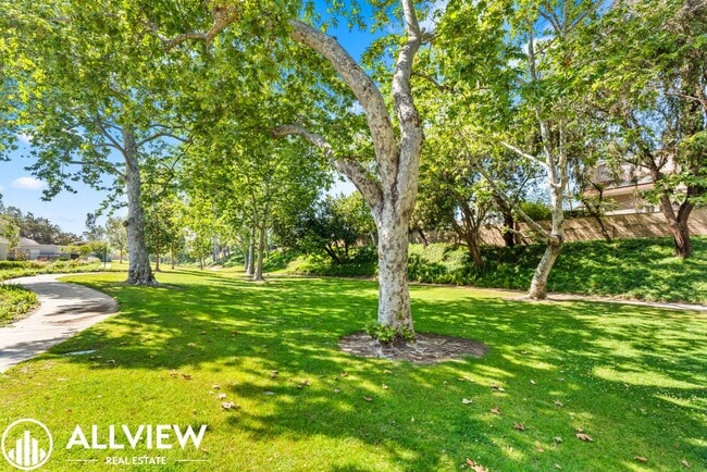 Building Photo - Spacious 3 Bed/2.5 Bath, 2-Story Home with Private Patio Available Now!