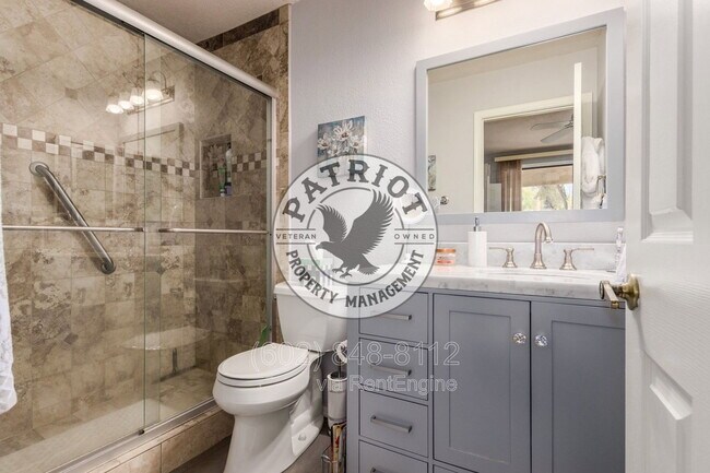 Building Photo - 9708 E Vía Linda