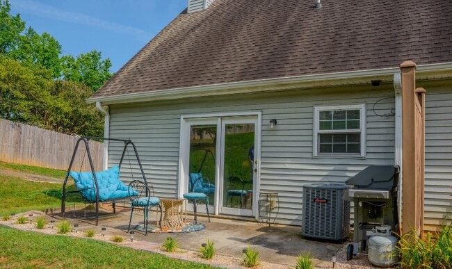 Primary Photo - 2026 Silverbrook Dr