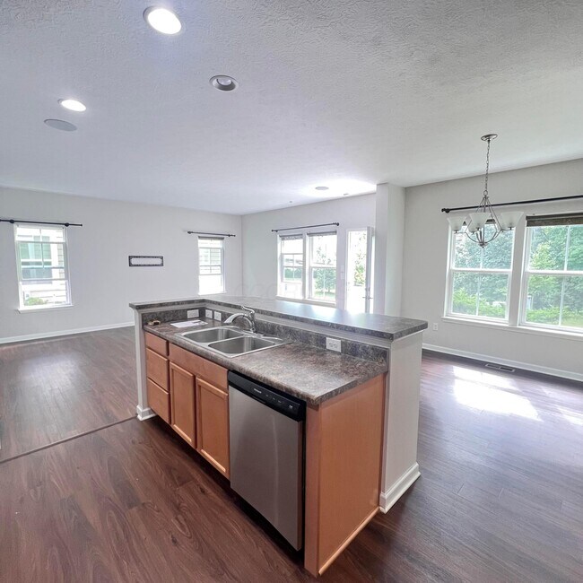 Building Photo - 7664 Scioto Crossing Blvd