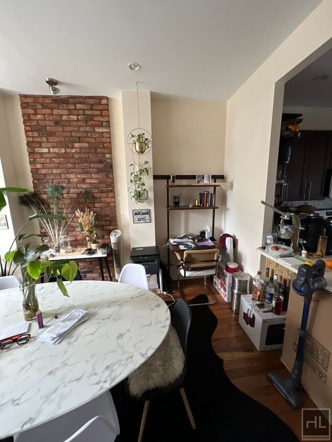 Building Photo - COOPER STREET