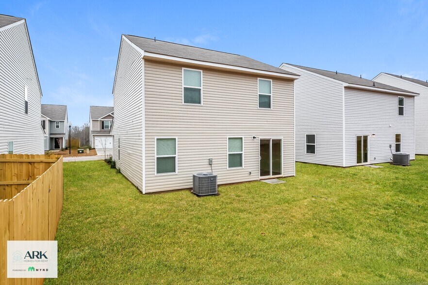Building Photo - 6025 Mason Tucker Dr