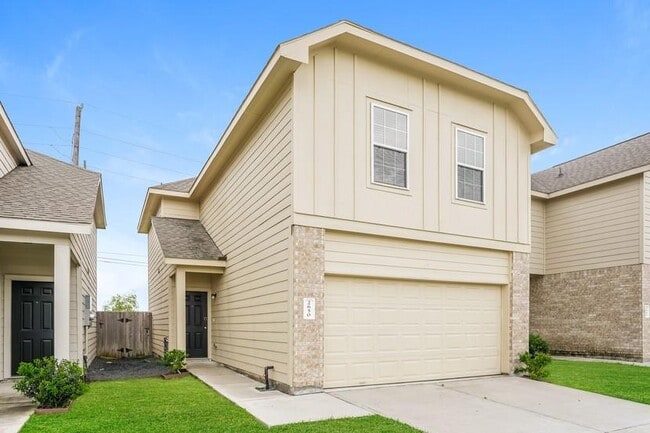 Building Photo - 2650 Camrola Wy