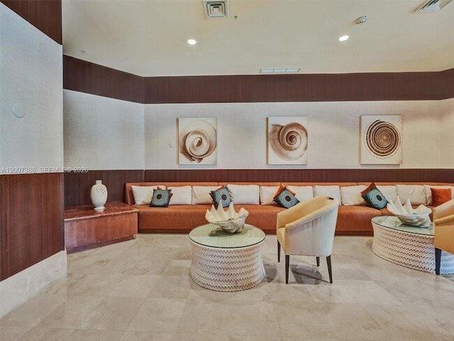 Building Photo - 1945 S Ocean Dr