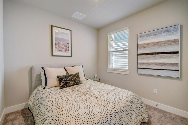 Building Photo - 5407 Jason Dr