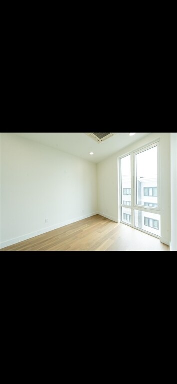 Building Photo - 38 Hichborn St