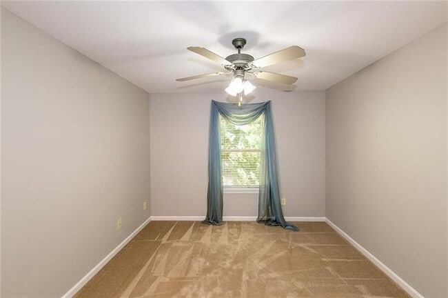 Building Photo - 127 Sunset Ln