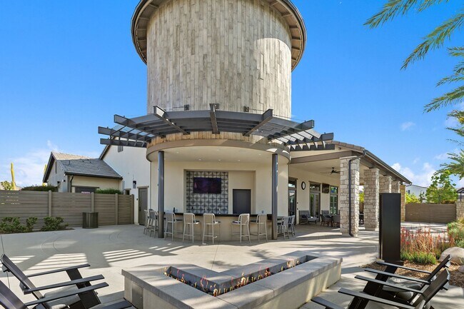 Building Photo - New Community - Temecula - New House Corne...