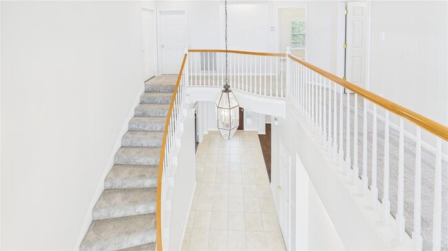 Building Photo - 12019 Costa Del Rey Ct