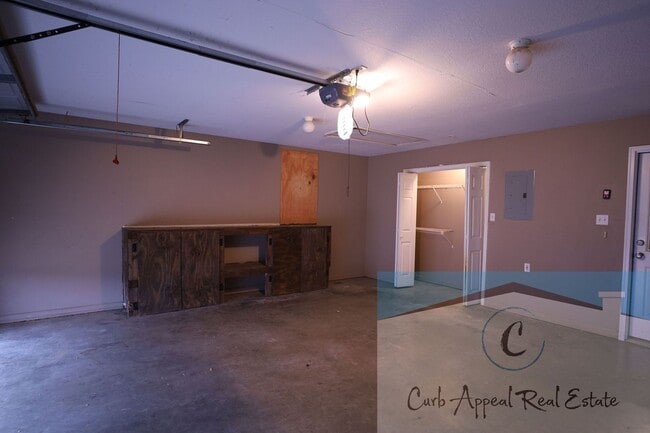 Building Photo - 3704 Keely Dr